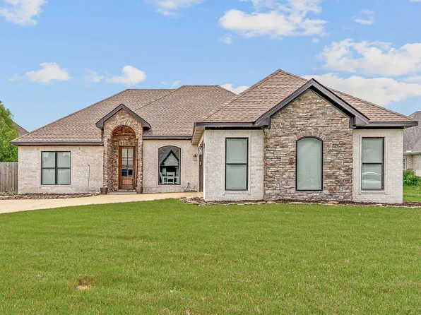 805 Gloucester Close, Jonesboro, AR 72401