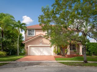 122 SW 164th Ter, Hollywood, FL 33027