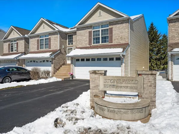 1499 Stonefield Dr, Dekalb, IL 60115