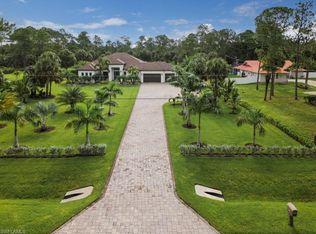 1832 17th St SW, Naples, FL 34117