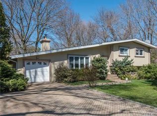 6 Helen Pl, Glen Cove, NY 11542