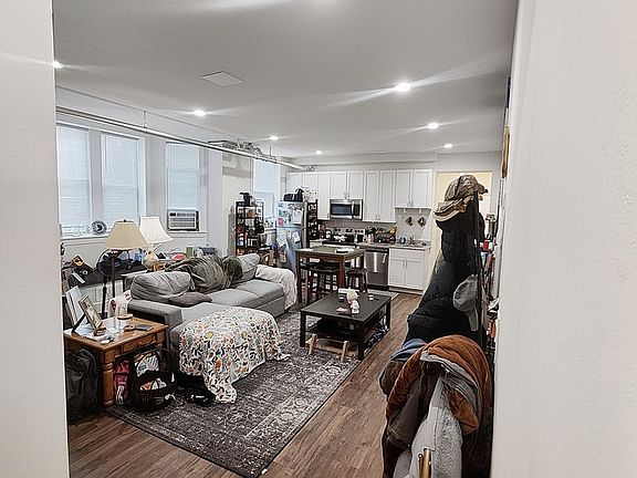 5th image of 4841-51 N Kimball Ave #4847