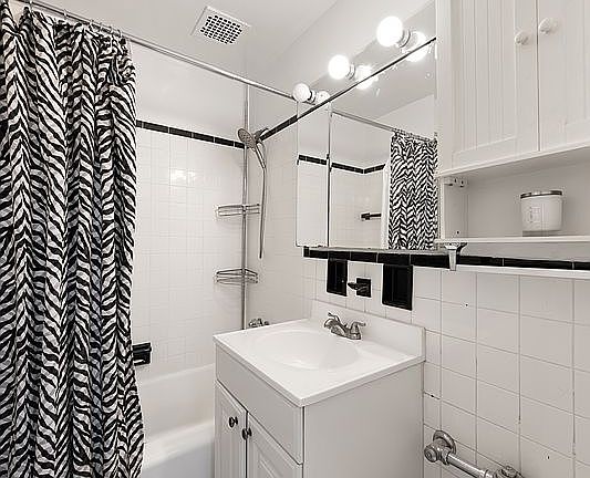 5th image of 309 E 87th St APT 1D