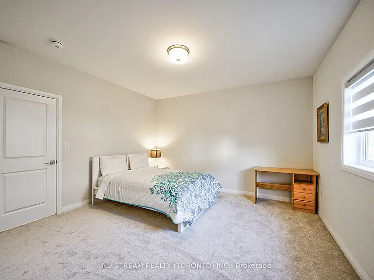3185 Searidge St — Photo 20