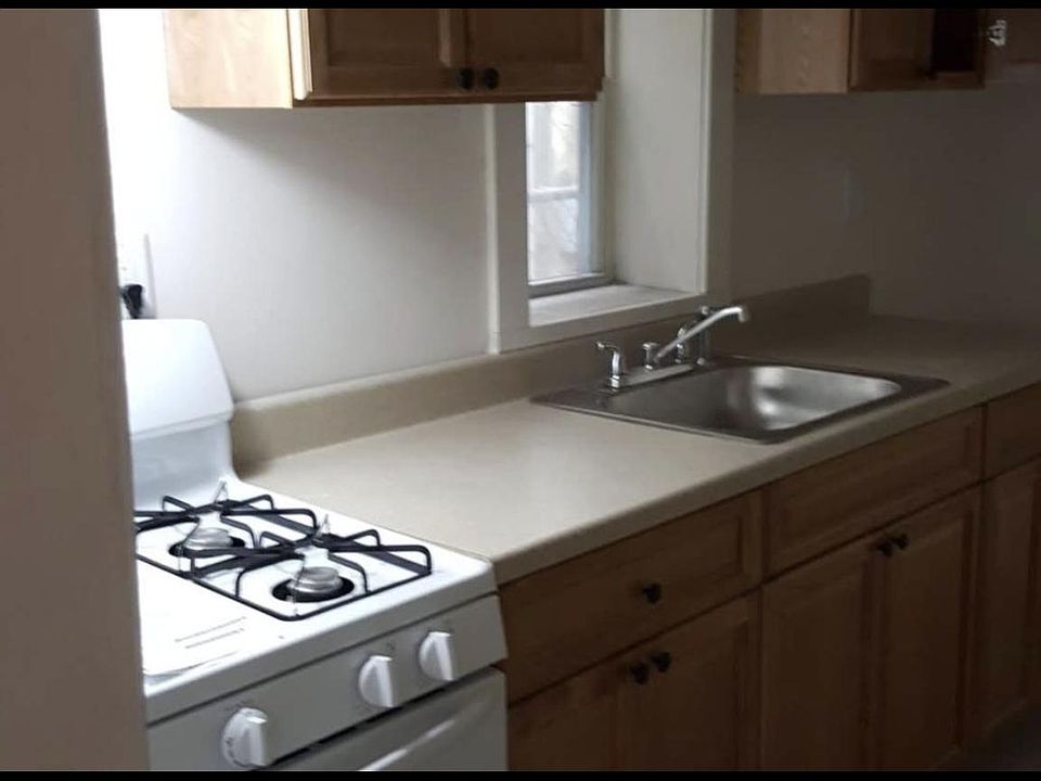 1st image of 553 N Creighton St #1