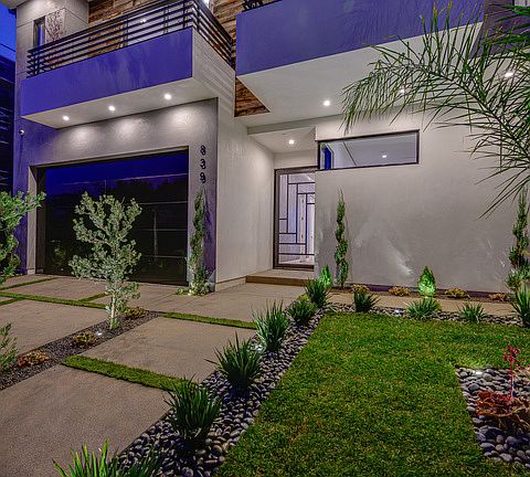4th image of 839 N Curson Ave