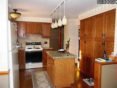 2nd image of 5999 Schilling Ave