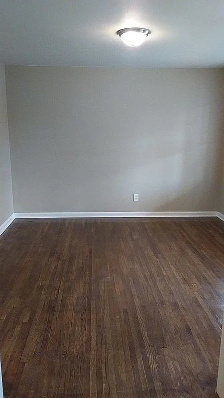 Building Photo - 949 Ridgewood Cir