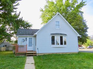 17 1st St SW, Dodge Center, MN 55927