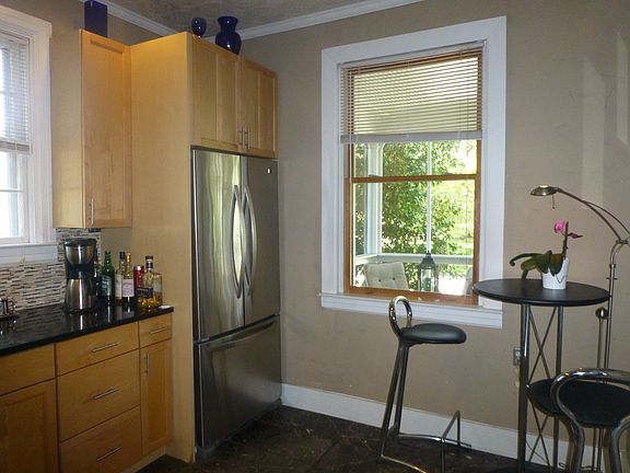 5th image of 4013 Gosnold Ave