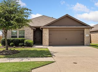6301 Seagull Ln, Fort Worth, TX 76179