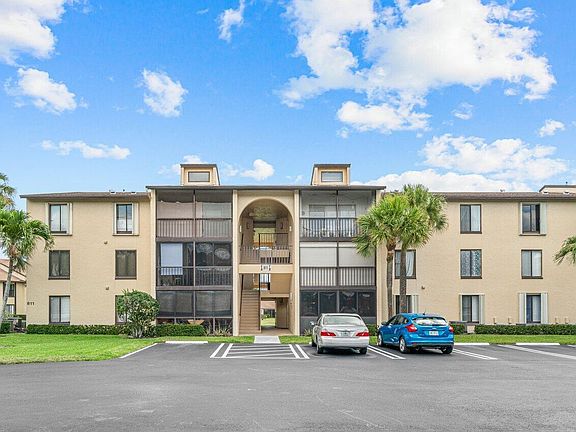 2nd image of 811 Sky Pine Way APT F3