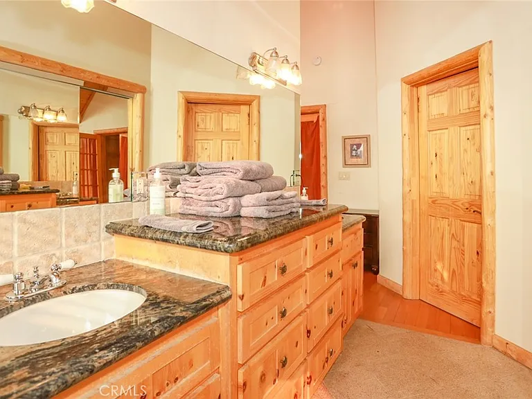 351 Glenwood Dr — Photo 23