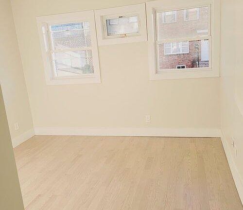 2nd image of 102 Pennington St #2A