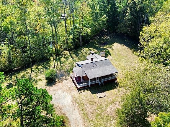 3rd image of 579 Priddy Farm Rd