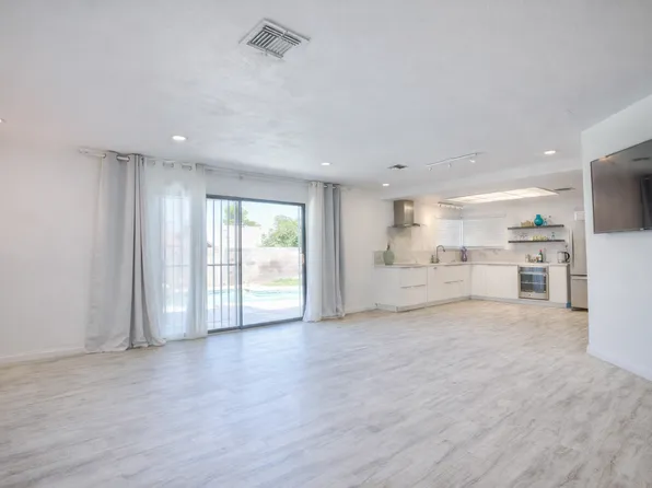 1966 Rockledge Dr, Las Vegas, NV 89119