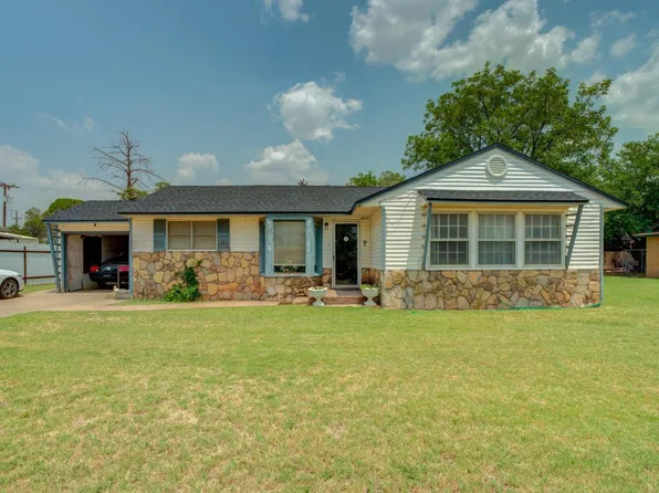2012 N 3rd St, Tahoka, TX 79373