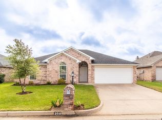 350 Maggie Cir, Flint, TX 75762