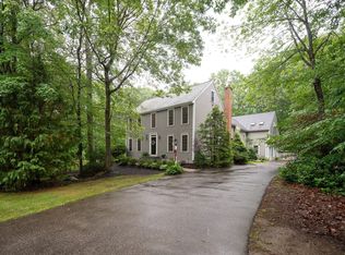 15 Crestwood Dr, Blackstone, MA 01504