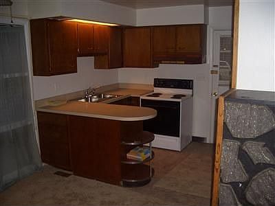 3rd image of 504 Darnell Dr