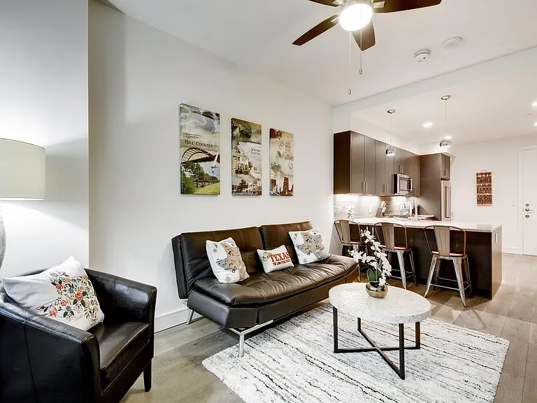 222 West Ave #1911 — Photo 10