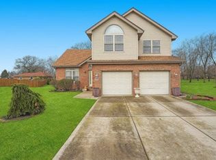 20575 King Arthur Ct, Lynwood, IL 60411