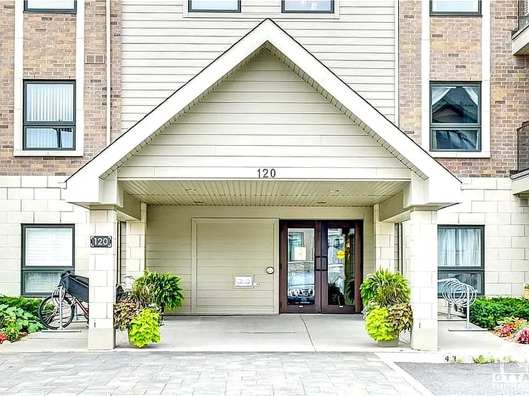 120 Prestige Cir #315 — Photo 2