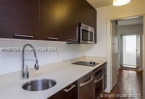4th image of 1550 Pennsylvania Ave APT 122