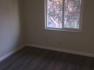 186 Yorktown Ln, Costa Mesa, CA 92626