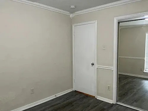 1717 Delaford Dr — Photo 5