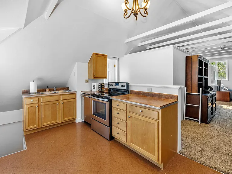 1345 N Franklin St #3 — Photo 1