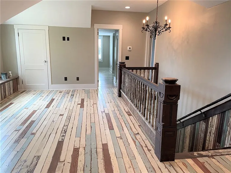185 W Moreno St — Photo 9