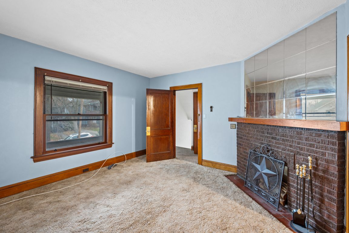 next background image