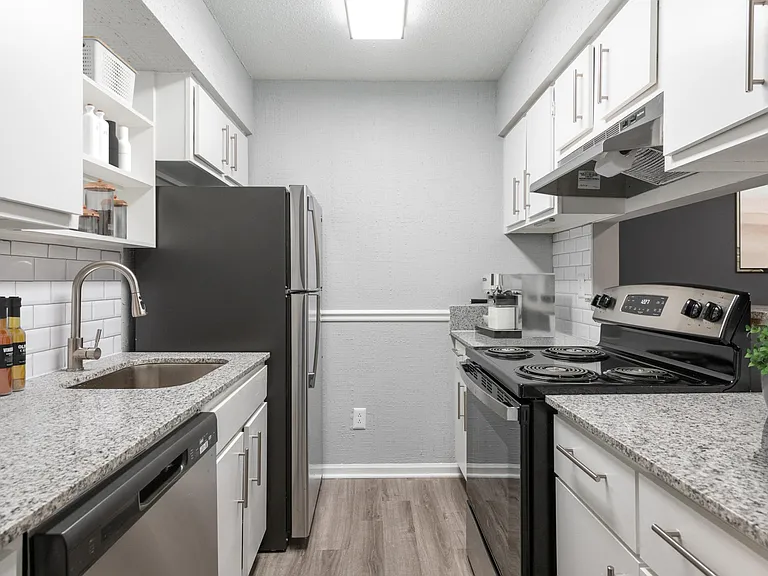 EDITION Apartment Homes — Photo 4
