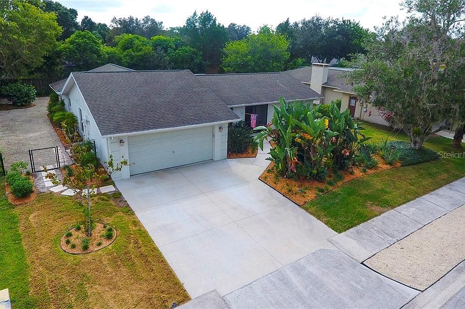 1st image of 2014 Country Meadows Ln