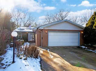 588 Forest Creek Dr, Wooster, OH 44691