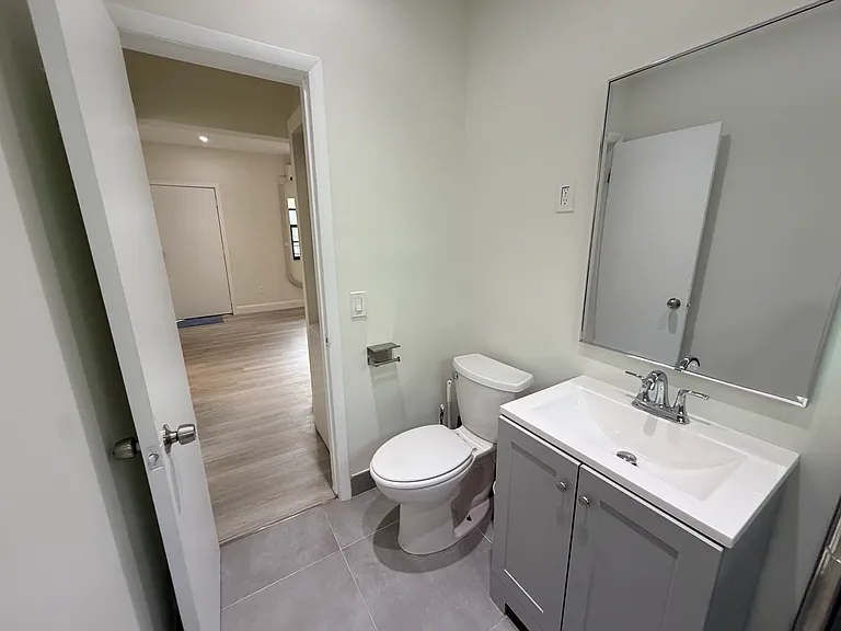 7845 NE Bayshore Ct #16 — Photo 13