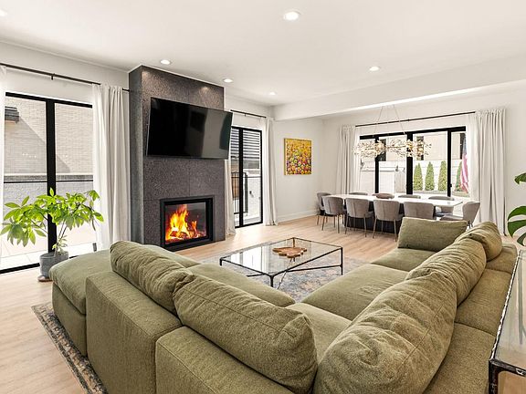 3rd image of 2409 N Terrace AVENUE