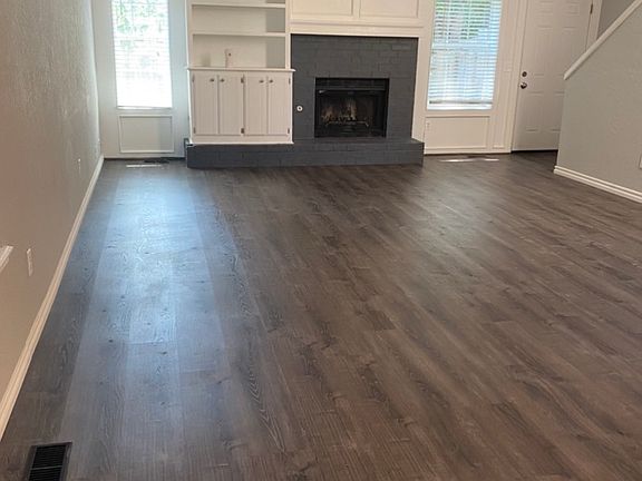 3rd image of 4118 Heritage Place Dr #1