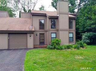 41 E Meadow Rd, Southbury, CT 06488