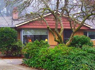 18520 36th Pl NE, Lake Forest Park, WA 98155