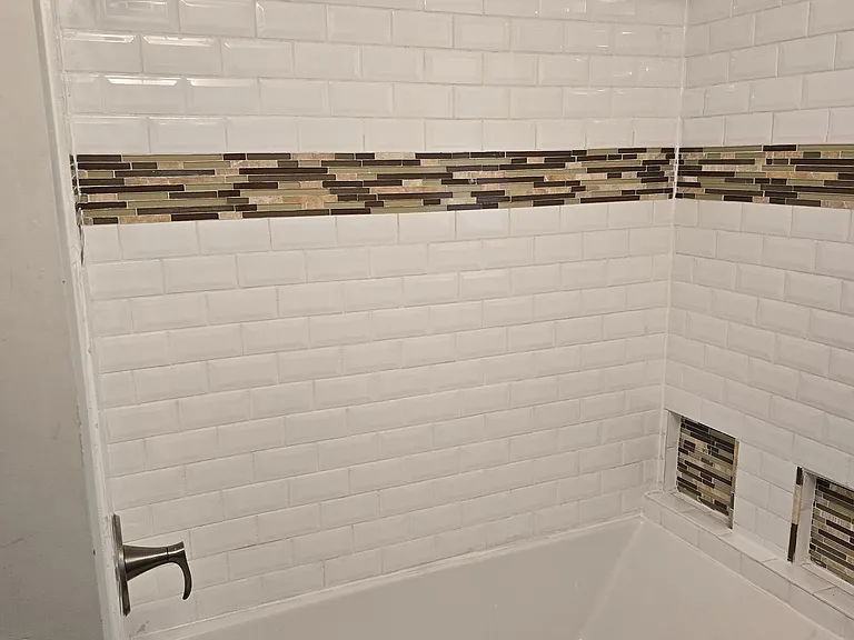 869 Jefferson Ave — Photo 15