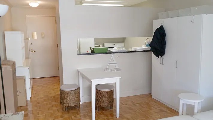 Rented by Peter Ashe | media 15