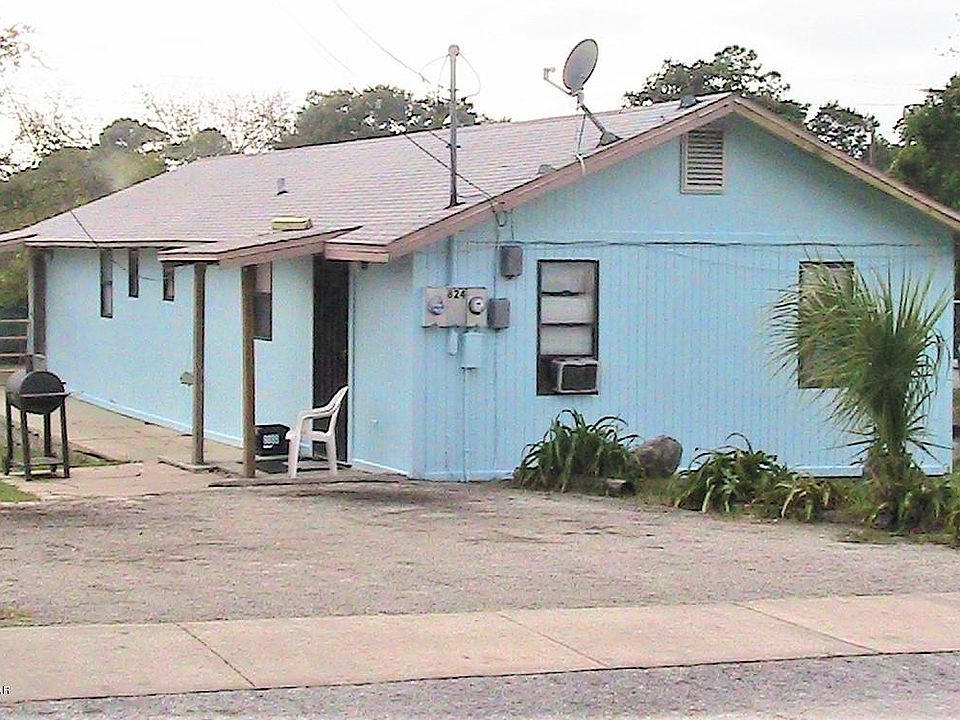 1st image of 824 Hollywood St