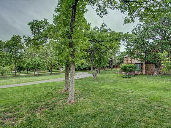 4th image of 2315 Old Farm Ln