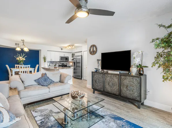 160 Yacht Club Way #105, Hypoluxo, FL 33462