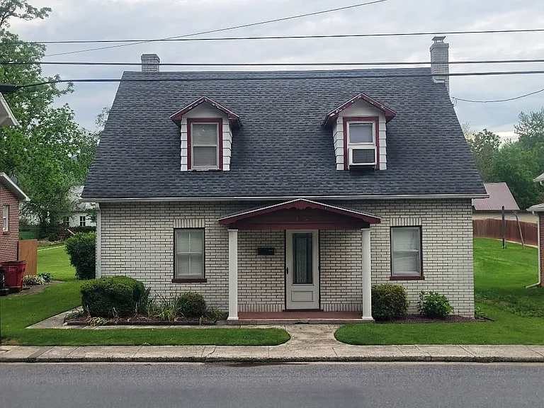 336 S Park Ave — Photo 1