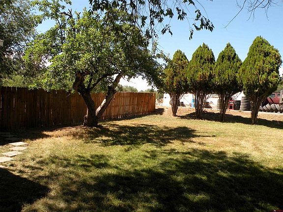 2nd image of 850 Main Street