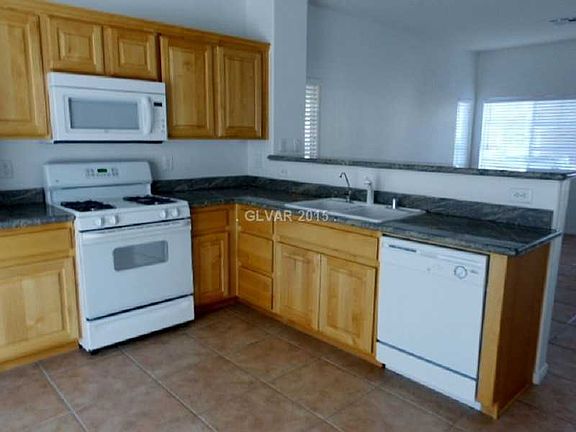 4th image of 6157 Mountain Hemlock Ave