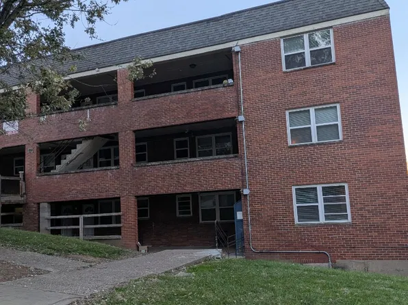 1400 Maple Dr #18, Pittsburgh, PA 15227